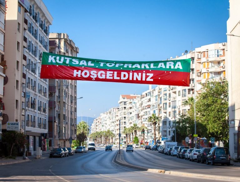 Karşıyaka’nın kardeş şehir bağları sanatla güçleniyor