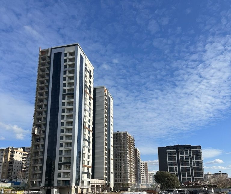İzmir’de güvenli kent hedefiyle dönüşüm süreci