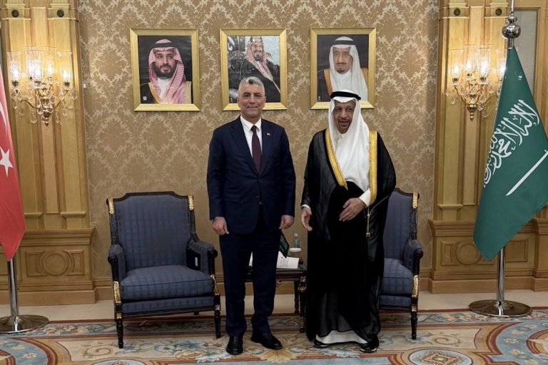 Suudi Arabistan’da hedef ticaret hacmini 30 milyar dolara çıkarmak