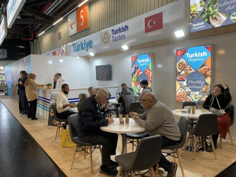 Türk organik sektörü dünyanın en büyük organik fuarına 41 firmayla katıldı
