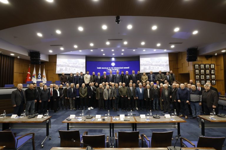 İZMİR HALIMDER’de Abdullah Naci Ölçen güven tazeledi