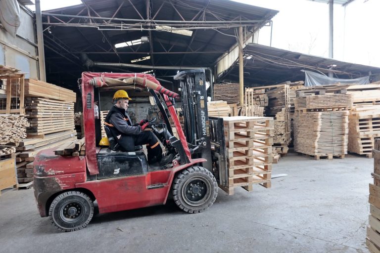 İş’te Konak istihdama köprü oluyor