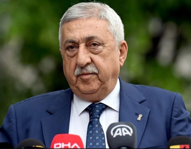 Palandöken: Ekim alanları beton yığınları ile doldu 
