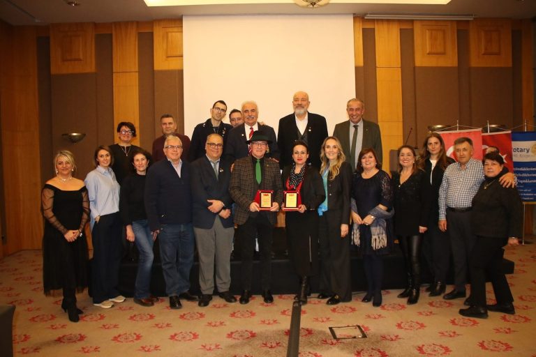 Urla Rotary Kulübü Meslek’te Üstün Hizmet Ödülleri sahiplerini buldu