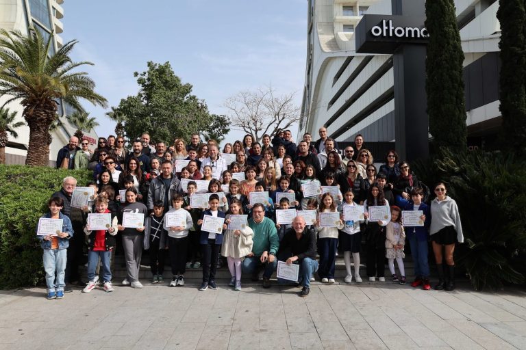Folkart Academy’nin oyunculuk atölyesinin çocuk mezunları