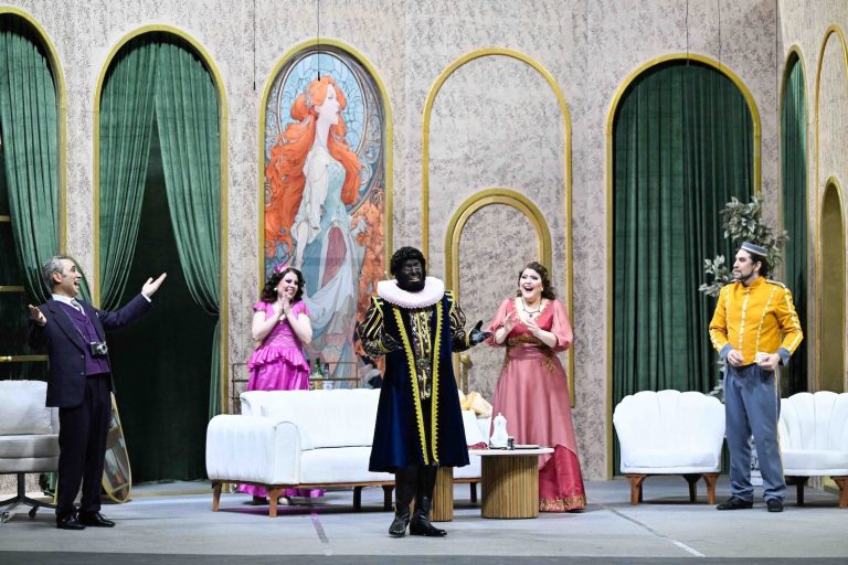 Broadway’in ünlü müzikal komedisi “Bir Tenor Aranıyor” İZDOB sahnesinde