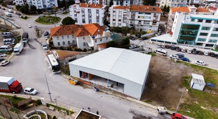 Market in Balçova çok yakında açılıyor