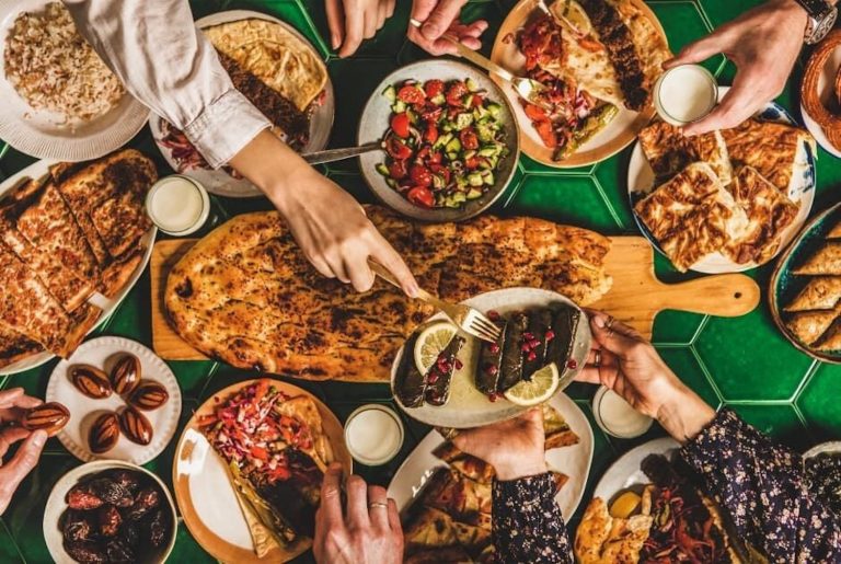 Ramazan ayında gözler iftar menülerinde