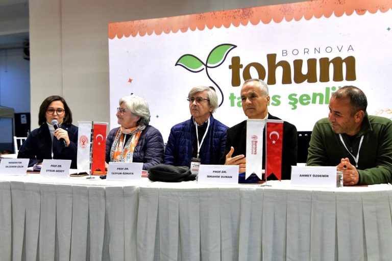 Bornova’da tohumlar geçmişten geleceğe taşındı