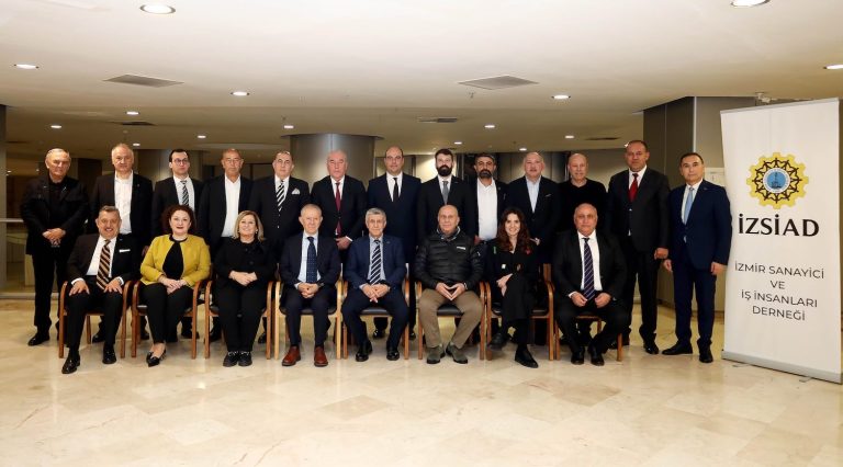 İZSİAD üyeleri Alaattin Yüksel’i seçti