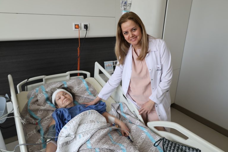 60 yıllık sessizlik koklear implantla bozulacak