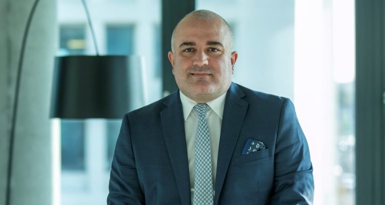Finans sektöründeki CEO’lar gelir, kârlılık ve verimlilik artışı konusunda iyimser