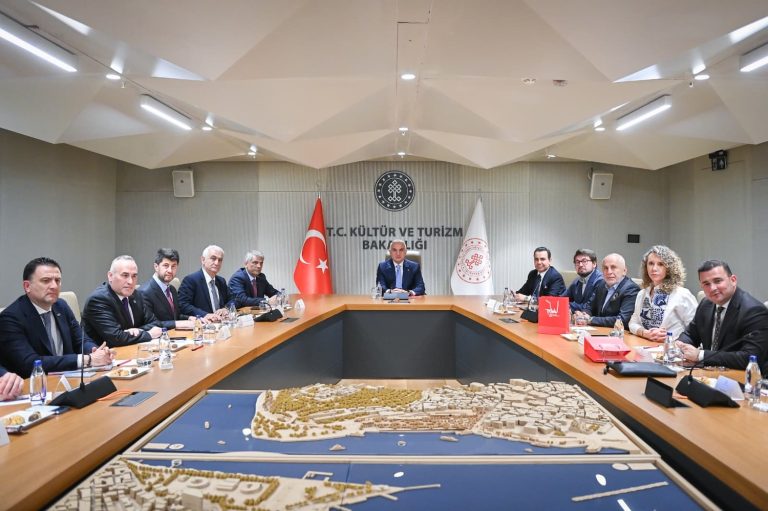 Turizmde küresel risklere karşı Türkiye hazırlıklarını güçlendiriyor