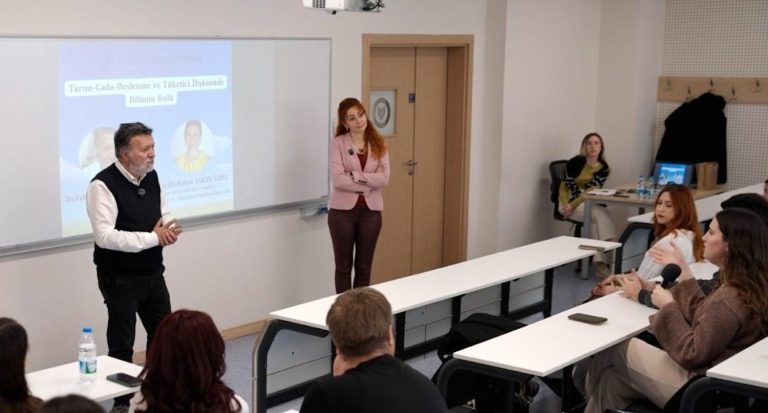 Yaşar Üniversitesi’nde bitkisel yağlar ve doğru bilinen yanlışlar tartışıldı