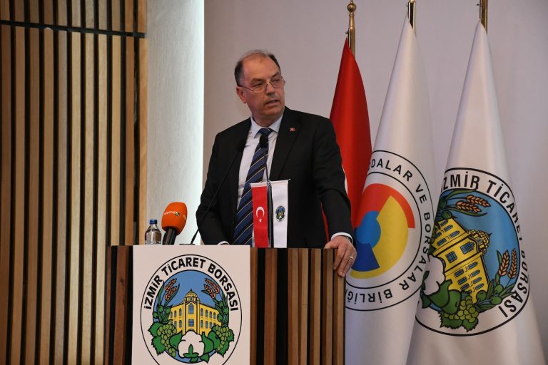 Üretici pamuktan uzaklaşıyor, ekim alanları azalıyor