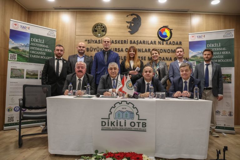 Avrupa’nın en büyük sera kümelenmelerinden biri Dikili’de yükseliyor
