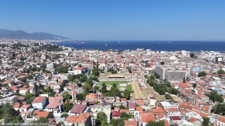 İzmir Büyükşehir Belediyesi’nden kamuya destek