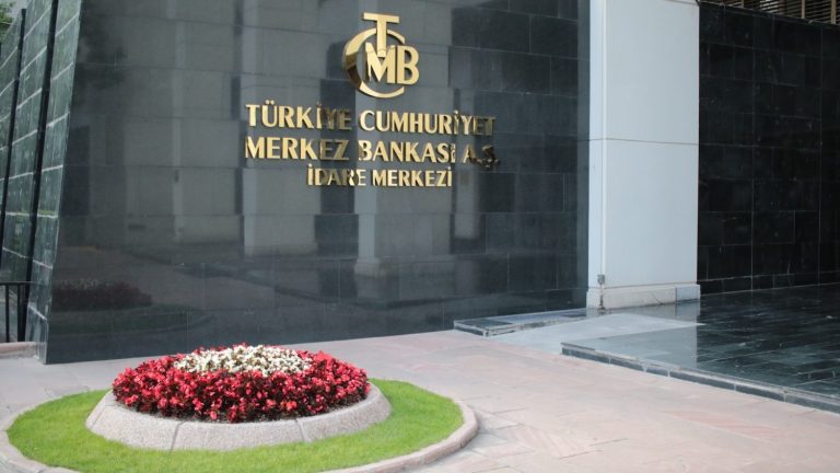 Merkez Bankası politika faizini %37’de sabit tuttu