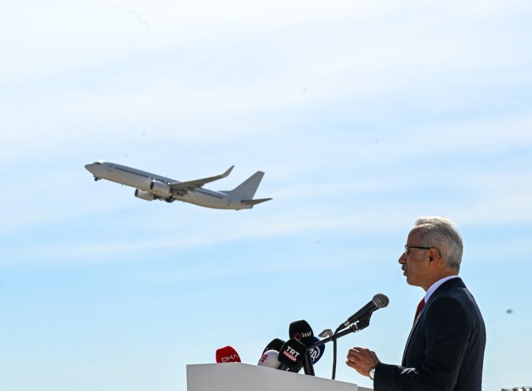 “Şubat ayında toplam 15 milyon 92 bin 119 yolcu havayolu ile seyahat etti”