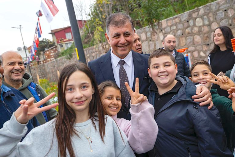 İzmir, çocuk politikalarında çıtayı yükseltiyor