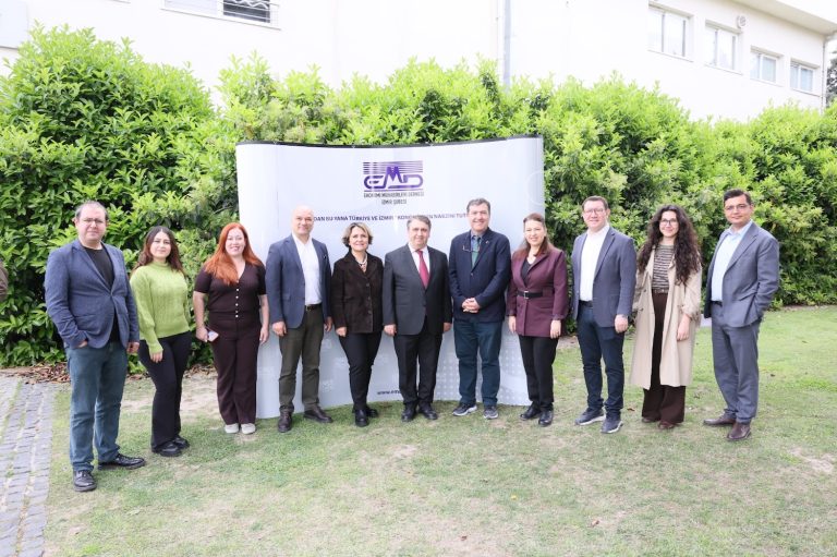 EMD İzmir Şubesi’nde Murat Demircan güven tazeledi