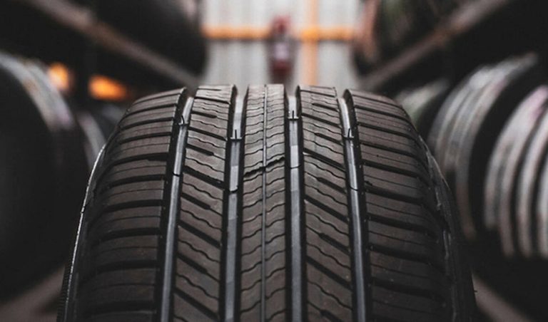 Araç lastiğinde 5 yıldan sonra düzenli uzman kontrolü, 10 yıldan sonra değişim şart 