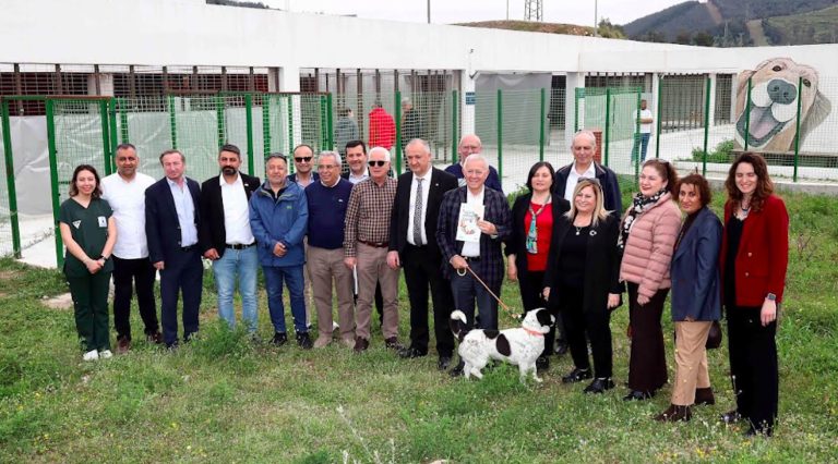 İZSİAD ‘Her Fabrikaya Barınaktan Bir Köpek’ kampanyasını yükseltiyor