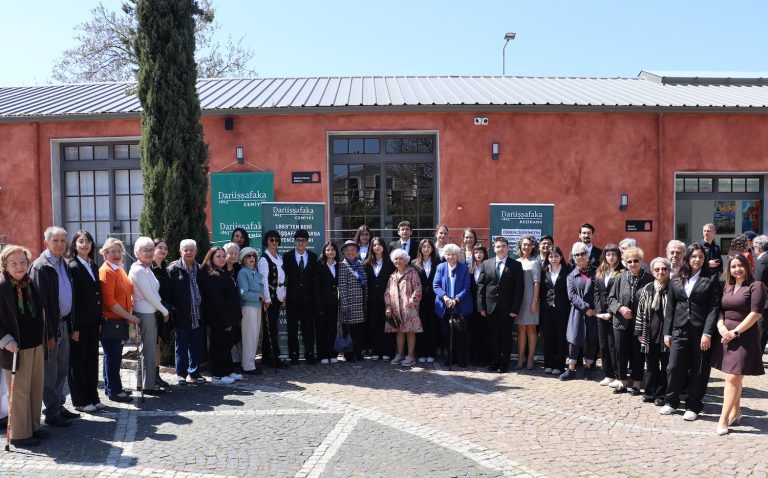Darüşşafaka, kuşaklar arası dayanışmayı sanatla taçlandırdı