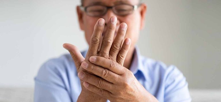 Derin beyin simülasyonu Parkinson’da zamanı geriye sarabilir