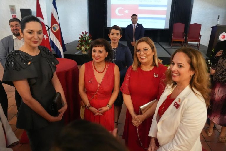 ​Kosta Rika First Lady’si Signe Zeikate İzmir’e geliyor