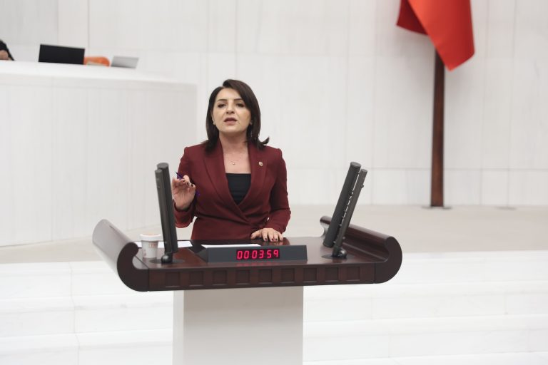 Türkiye’de bireysel kredi ve kredi kartı borçları 6 trilyon TL’yi aştı