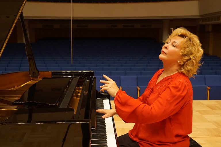 Gülsin Onay’ın notaları nisan ayında 3 ülkeye ulaşacak