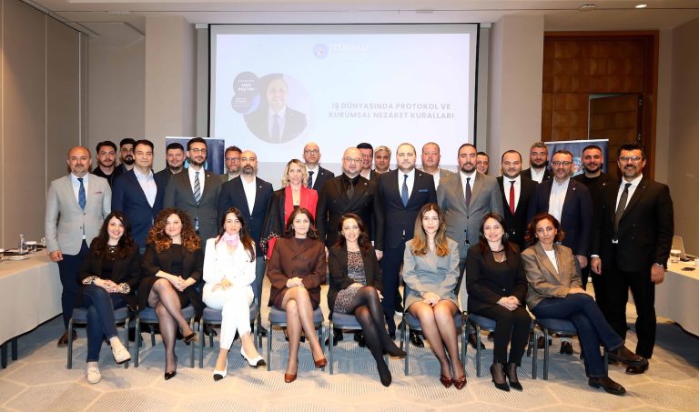 ​Kurumsal kimliğin yansıması kurumsal nezaketten geçiyor