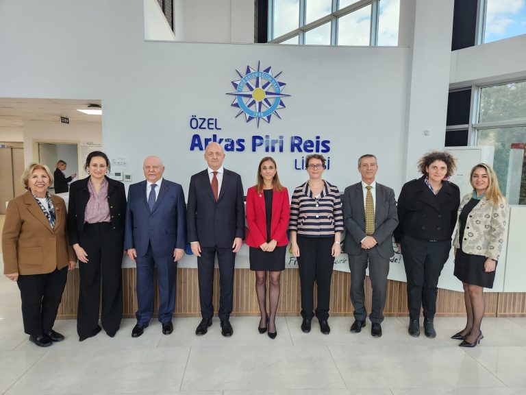 Özel Arkas Piri Reis Anadolu Lisesi’ne üst düzey ziyaret