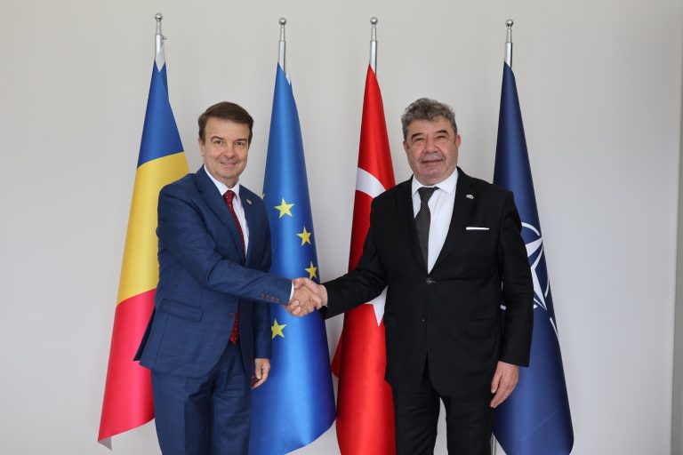 Egeli mobilya ihracatçılarına Romanya’dan Schengen vizesinde destek