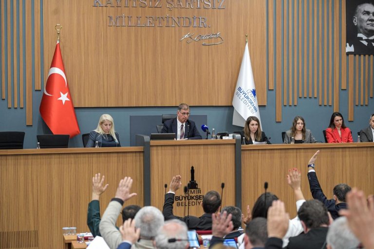 ​Tugay: İzmir’in hakkını savunmaya devam edeceğiz