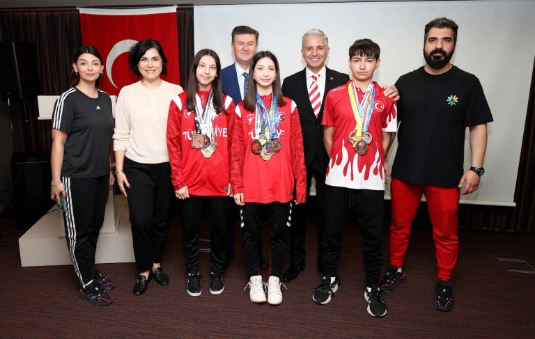 ​Kemalpaşalı sanayici KOBİ’lere “pozitif ayrımcılık” istiyor
