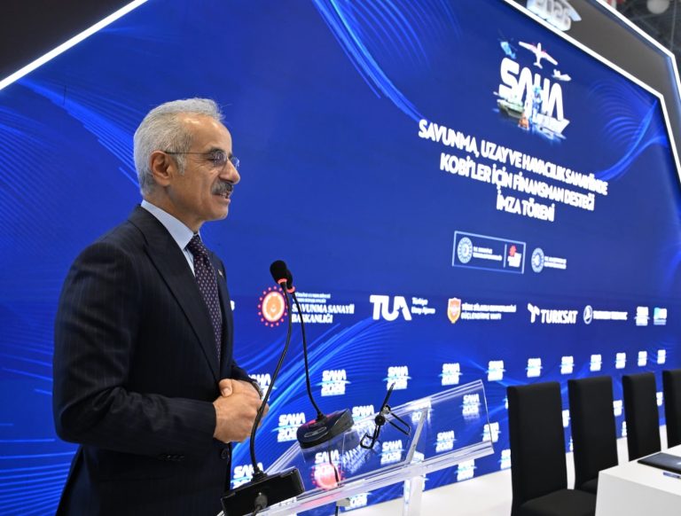 ​“Türksat’ın ilgili sektörlerinde seçilecek olan firmalara kredi verilecek”