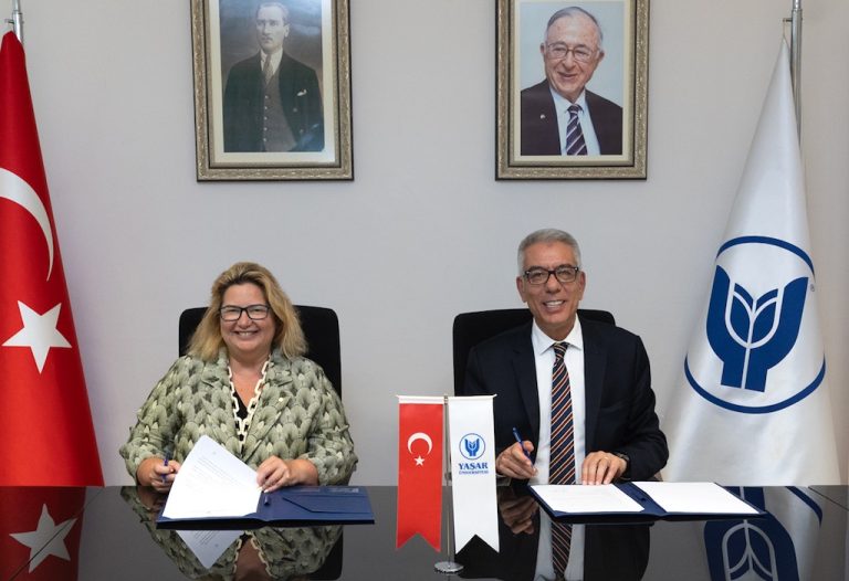 “Dönüşüme uyum sağlamak; akademik bilgi ve tecrübenin birleşmesiyle gerçekleşiyor”