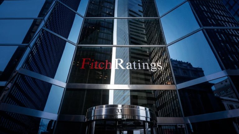​Fitch Ratings: Hürmüz Boğazı’nda 4 milyon varillik arz fazlası oluşacak