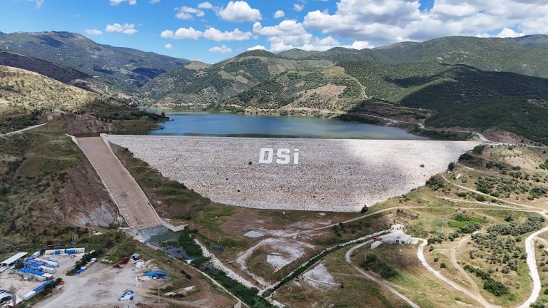 Ödemiş Rahmanlar Barajı %100 doluluk oranına ulaştı