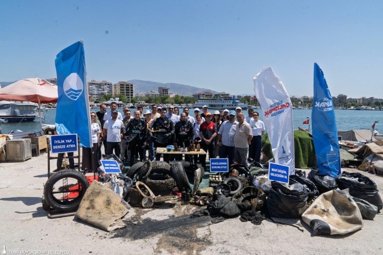 Bostanlı Balıkçı Barınağı’nda denizden çıkarılanlar şaşırttı