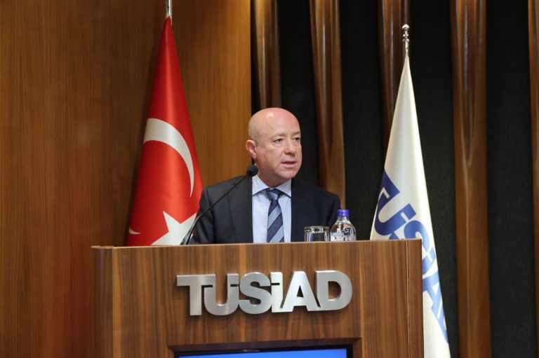 ​Sanayi sektörü yeşil dönüşümün merkezinde yer alıyor