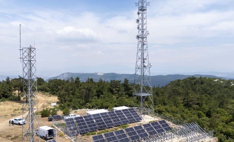 İzmir’in kritik haberleşme altyapısına güneş enerjili güvence