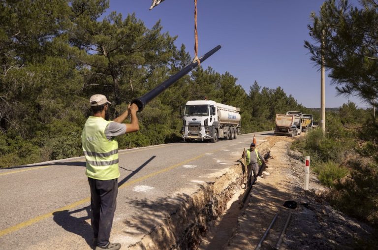Urla’ya 40 kilometrelik içme suyu hattı