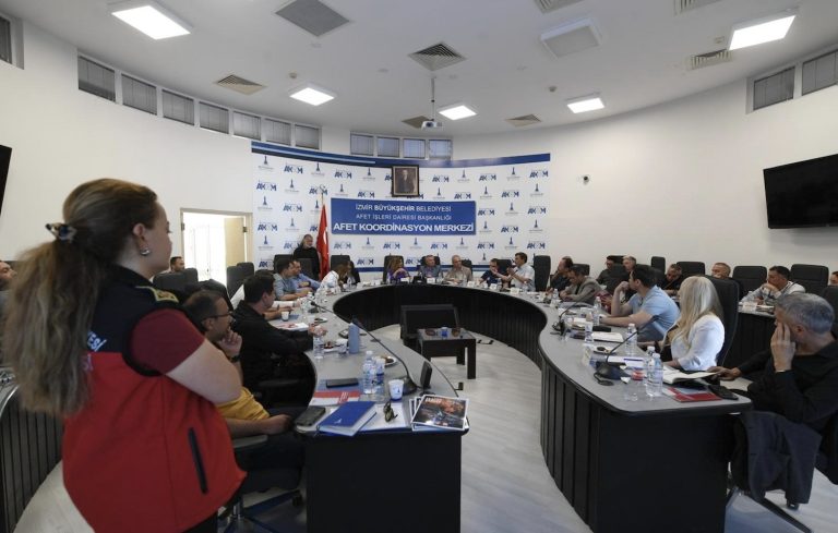 İzmir hazırlıklarını tamamlıyor