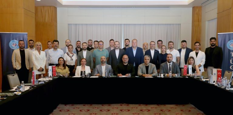 TÜGİAD üyeleri ekonomiyi Çeşme’de konuşacak