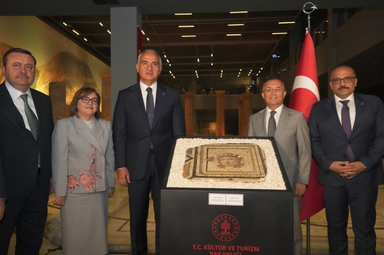 ABD’den iade edilen Zeugma mozaik paneli evine kavuştu
