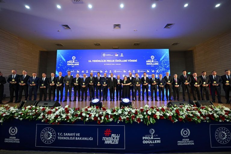 İzmir Bakırçay Üniversitesi’ne Verimlilik Proje Ödülü  
