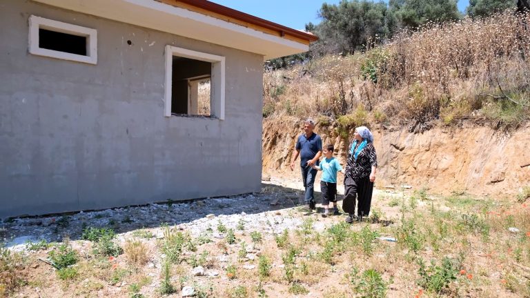 Ödemiş afet konutları yangının birinci yılında teslim ediliyor